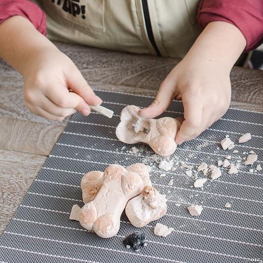 DIG IT UP! PUPPIES - SINGLE CLAY EGG.
