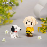 PEANUTS - CHARLIE BROWN WITH SNOOPY Nanoblocks