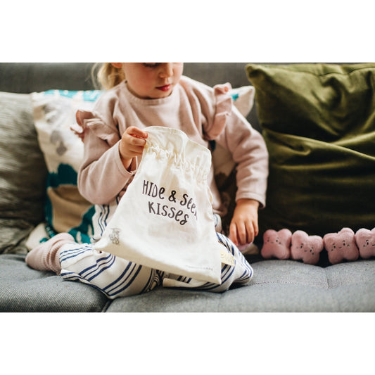 Hide & Seek Kisses