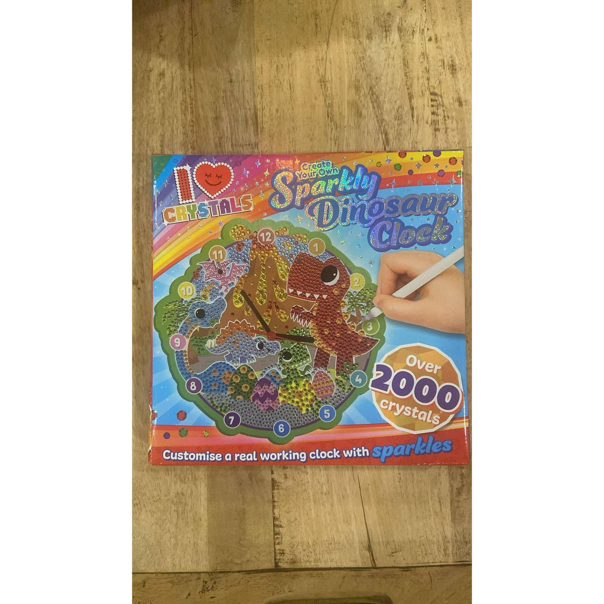 Make your own sparkly clocks